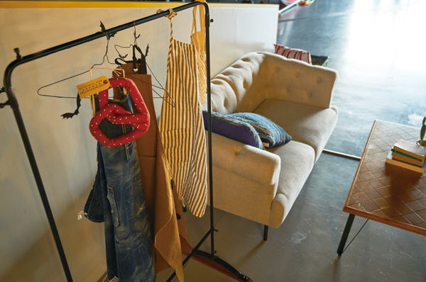 アイアン ハンガー インテリア