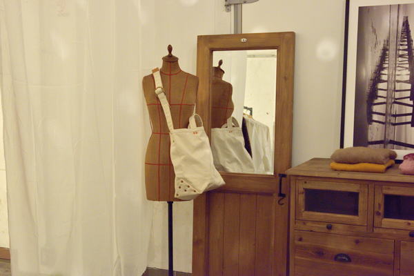 鏡 ミラー ドアデザイン