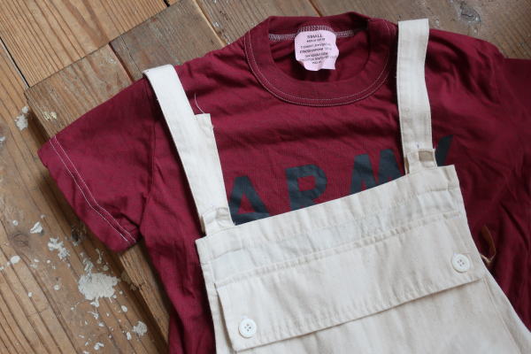 ARMY Tシャツ ファッション